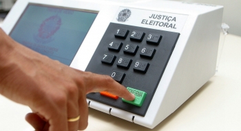 Diferença entre Caiado e Eliton diminui em resultado da pesquisa Directa/GBrasil